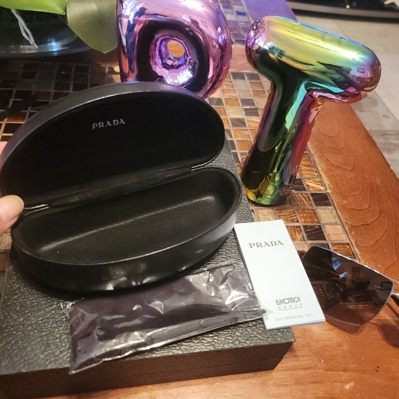 Prada sunglasses with case main image 5